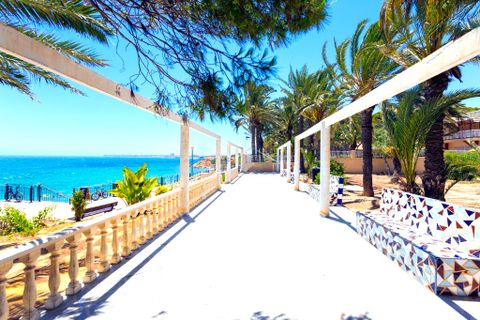 Villa en Punta Prima, Alicante, Punta Prima - € 209.950 | Ref: 23JJ01102 - photo 20